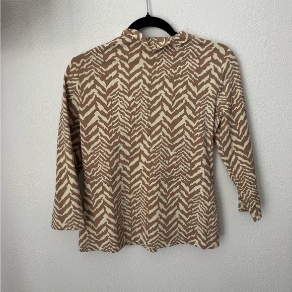 J.McLaughlin Durham Ruffle Top Animal Print Catalina Cloth - Picture 3 of 7